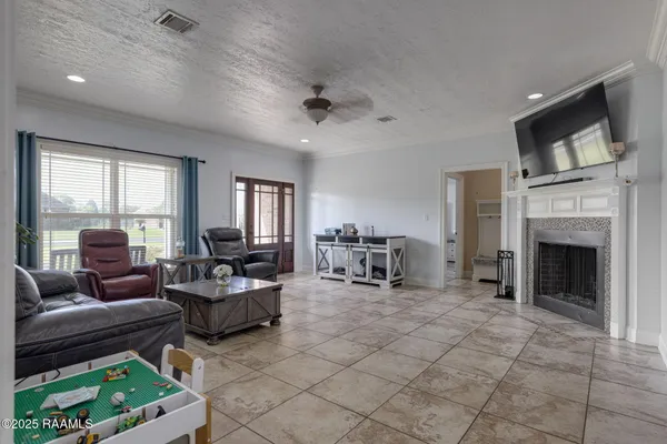 $2,000 | 116 Alexis Drive, Opelousas, LA 70570
