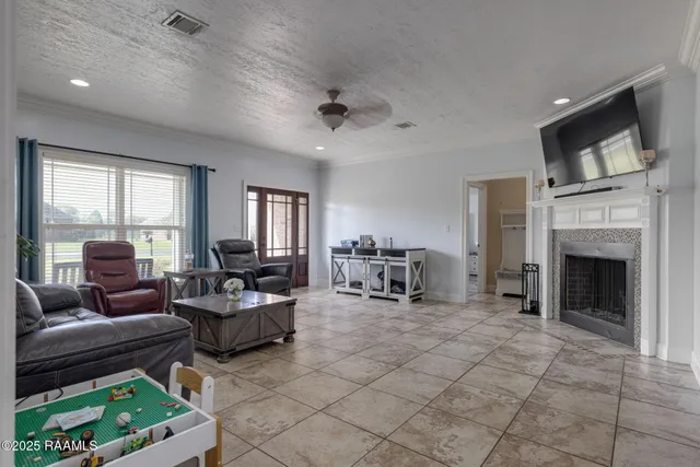 $2,000 | 116 Alexis Drive, Opelousas, LA 70570