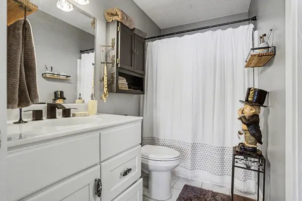 $339,000 | 17010 Grandview Drive, Unit 19, Spring Lake, MI 49456