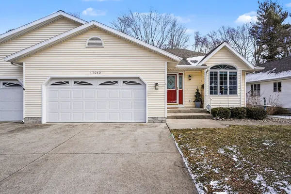 $339,000 | 17010 Grandview Drive, Unit 19, Spring Lake, MI 49456