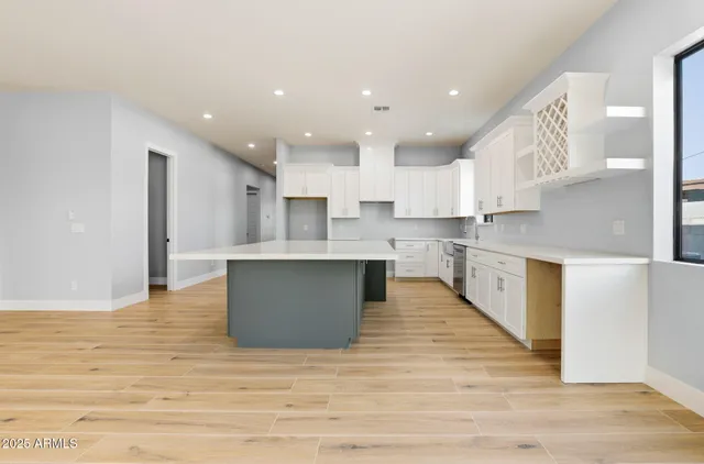 $837,000 | 415 South Robert Road, Tempe, AZ 85281