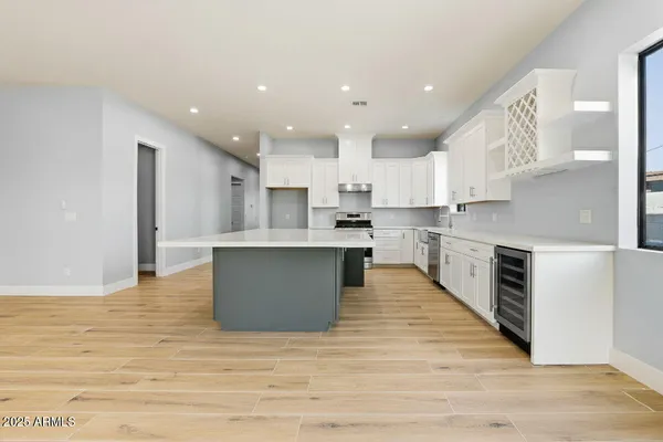 $785,000 | 415 South Robert Road, Tempe, AZ 85281