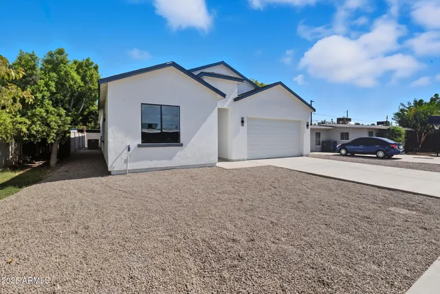 $837,000 | 415 South Robert Road, Tempe, AZ 85281