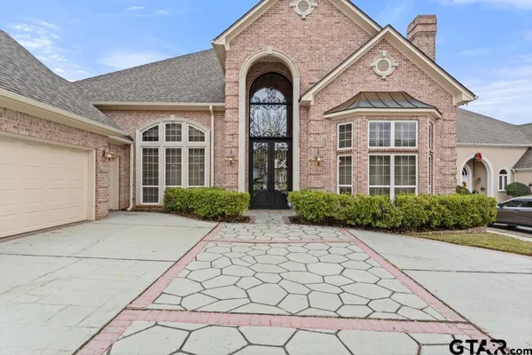 $899,900 | 7050 Walden Drive, Tyler, TX 75703
