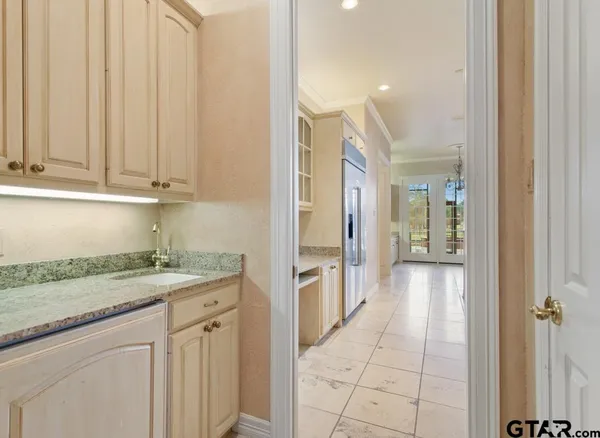 $899,900 | 7050 Walden Drive, Tyler, TX 75703