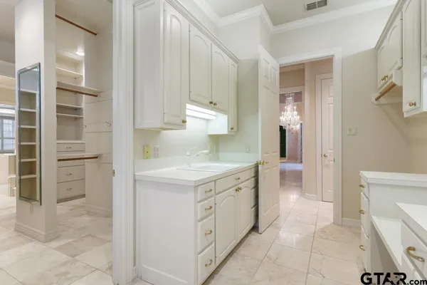$899,900 | 7050 Walden Drive, Tyler, TX 75703