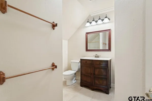 $899,900 | 7050 Walden Drive, Tyler, TX 75703