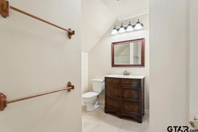 $999,900 | 7050 Walden Drive, Tyler, TX 75703