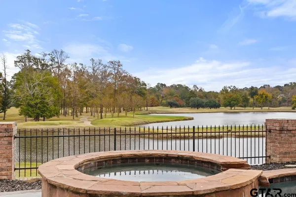 $899,900 | 7050 Walden Drive, Tyler, TX 75703