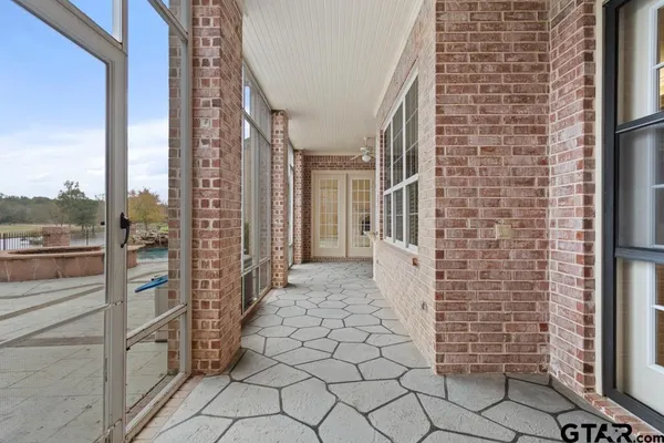 $899,900 | 7050 Walden Drive, Tyler, TX 75703