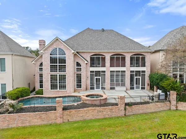 $899,900 | 7050 Walden Drive, Tyler, TX 75703