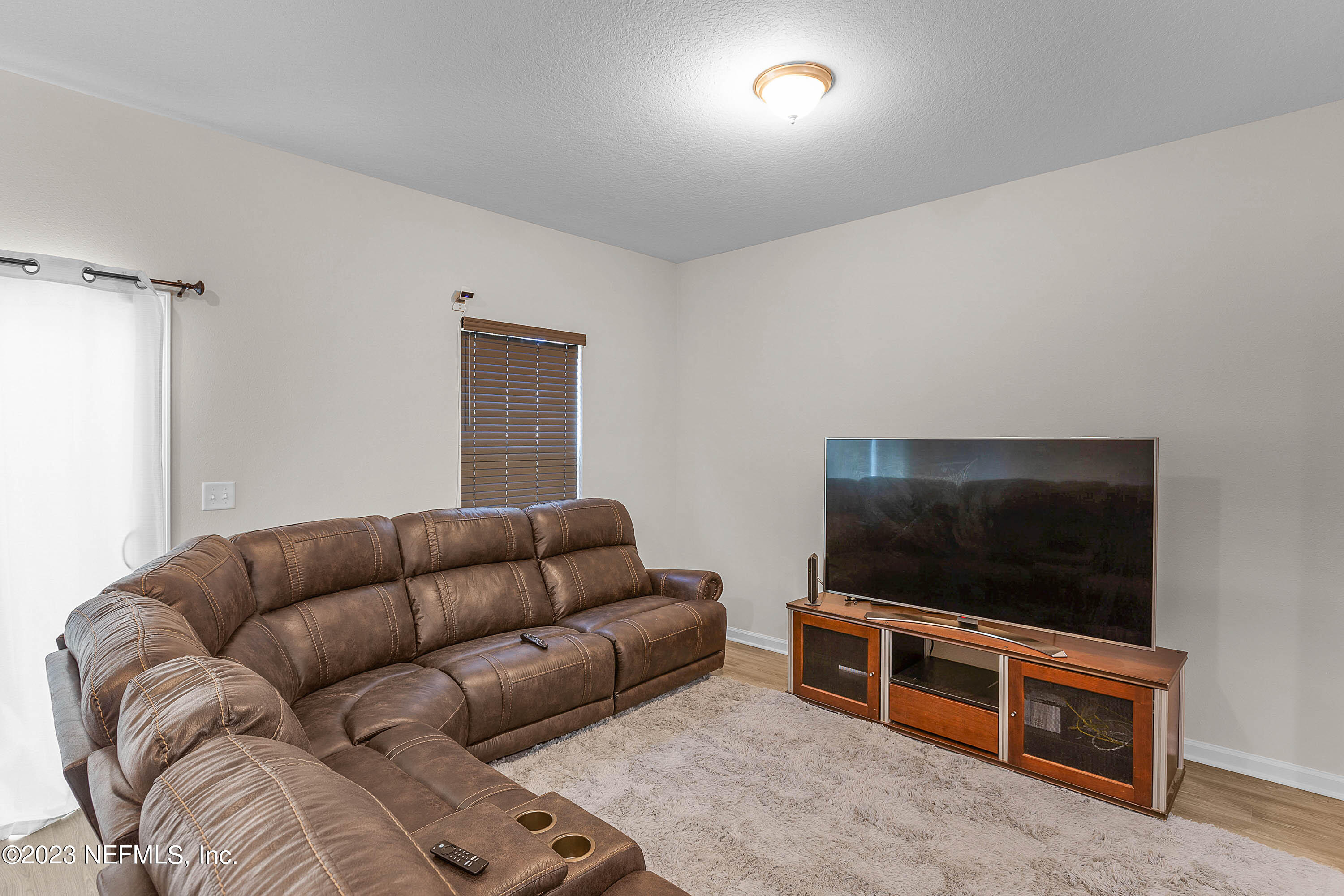 742 Talking Tree Drive Jacksonville, FL 32205 - Photo 11 of 23 Living Room