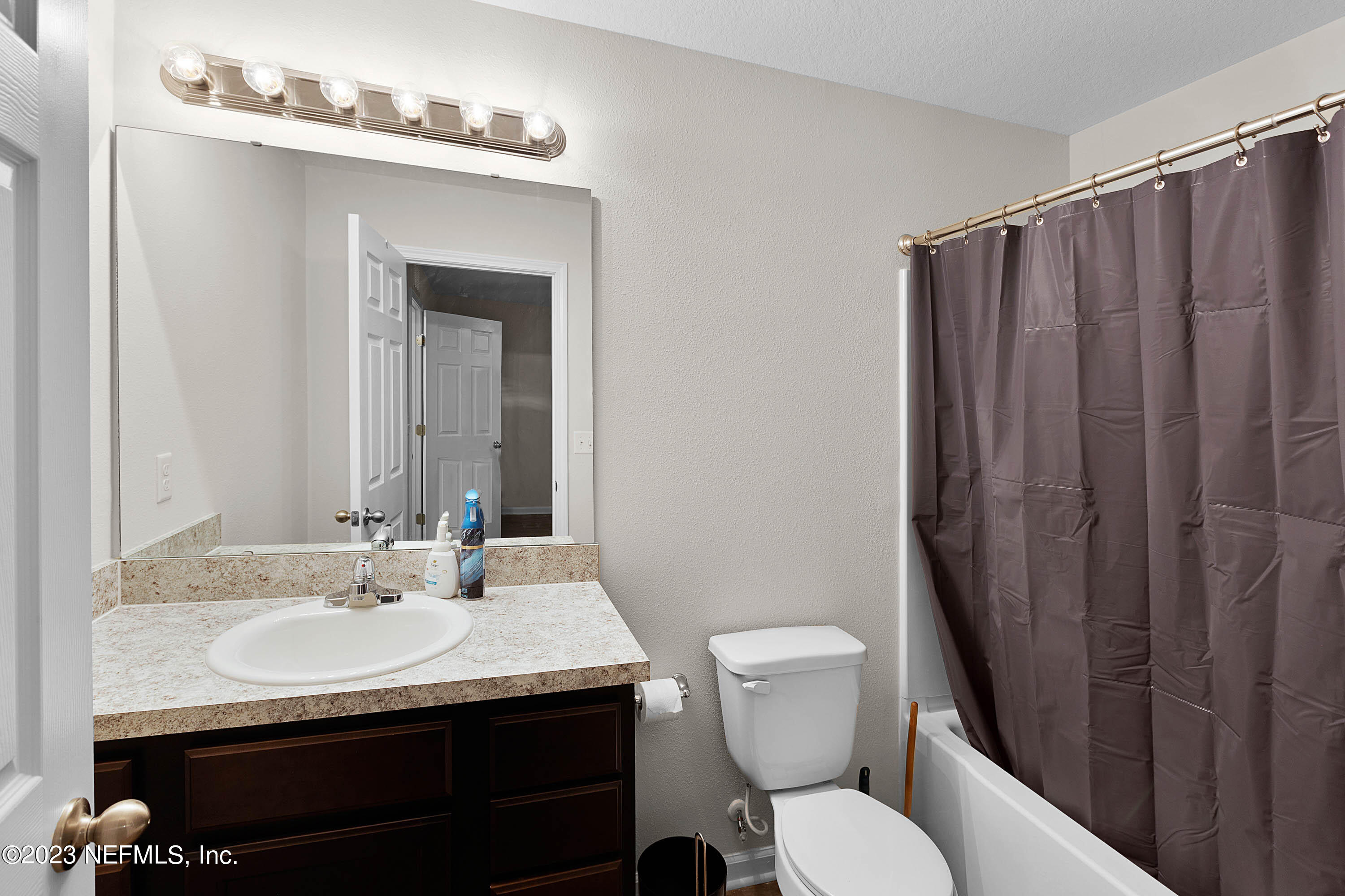 742 Talking Tree Drive Jacksonville, FL 32205 - Photo 16 of 23 Bathroom1