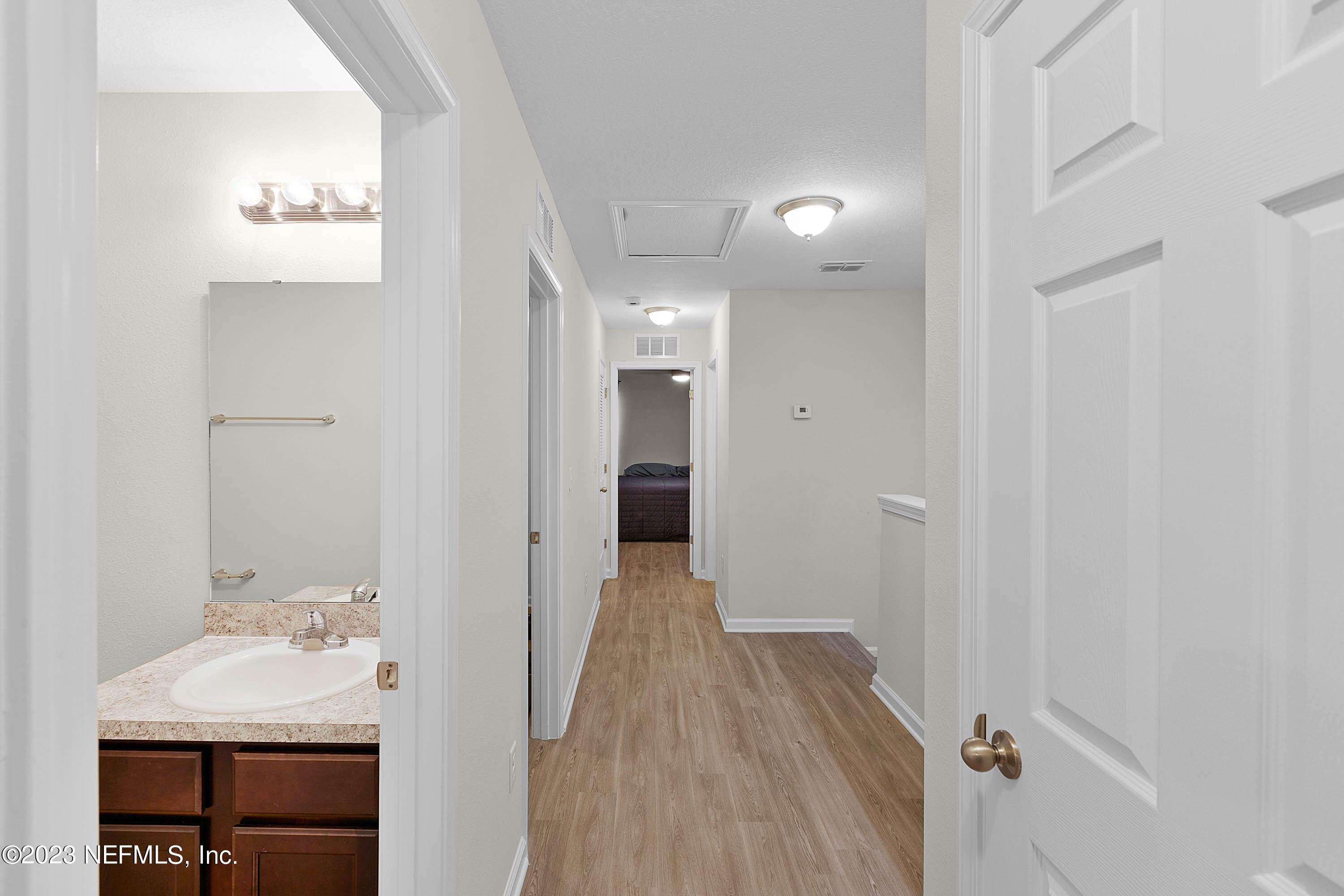 742 Talking Tree Drive Jacksonville, FL 32205 - Photo 20 of 23 Bathroom2Hallview