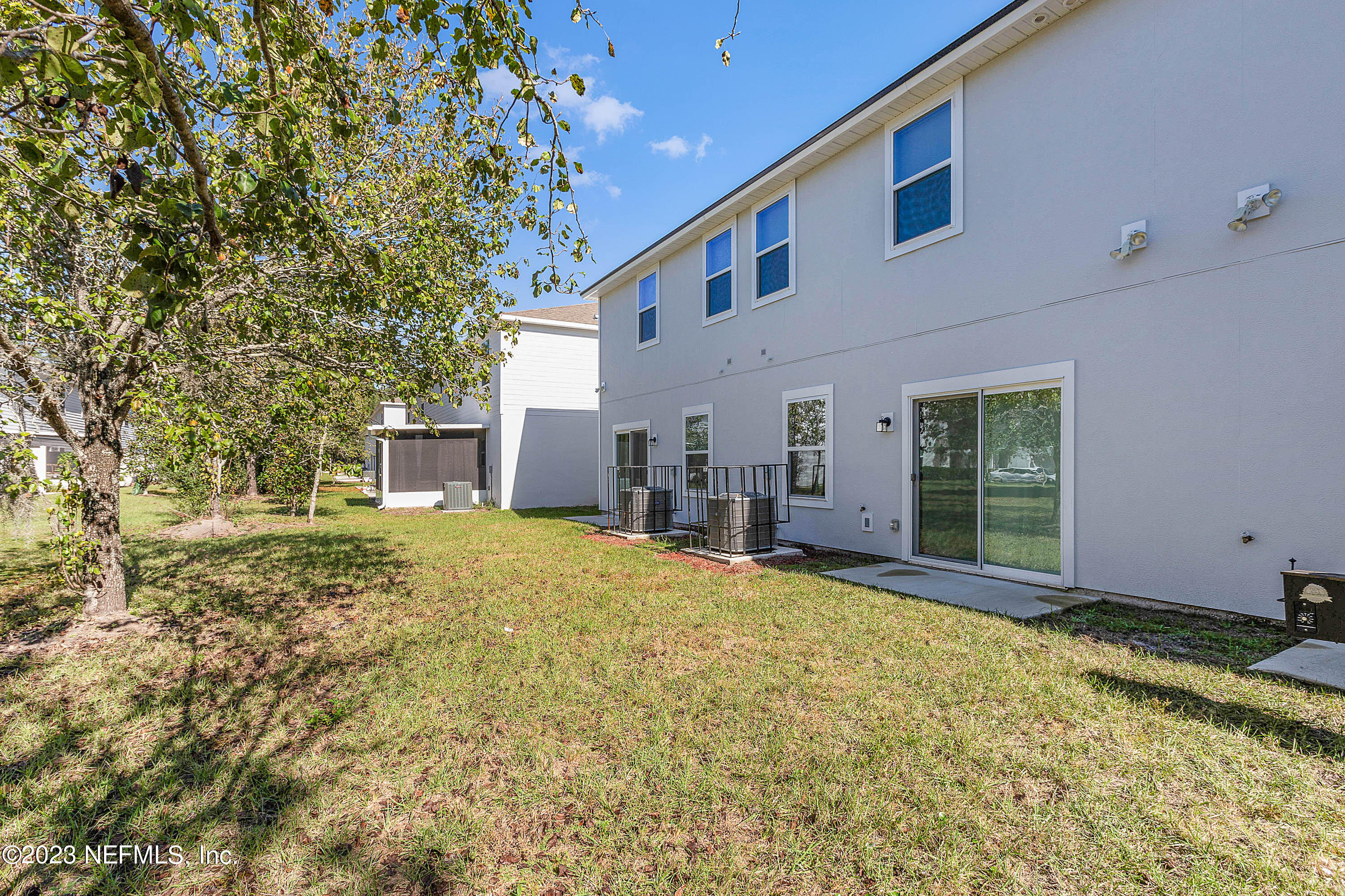 742 Talking Tree Drive Jacksonville, FL 32205 - Photo 23 of 23 Sideyardview