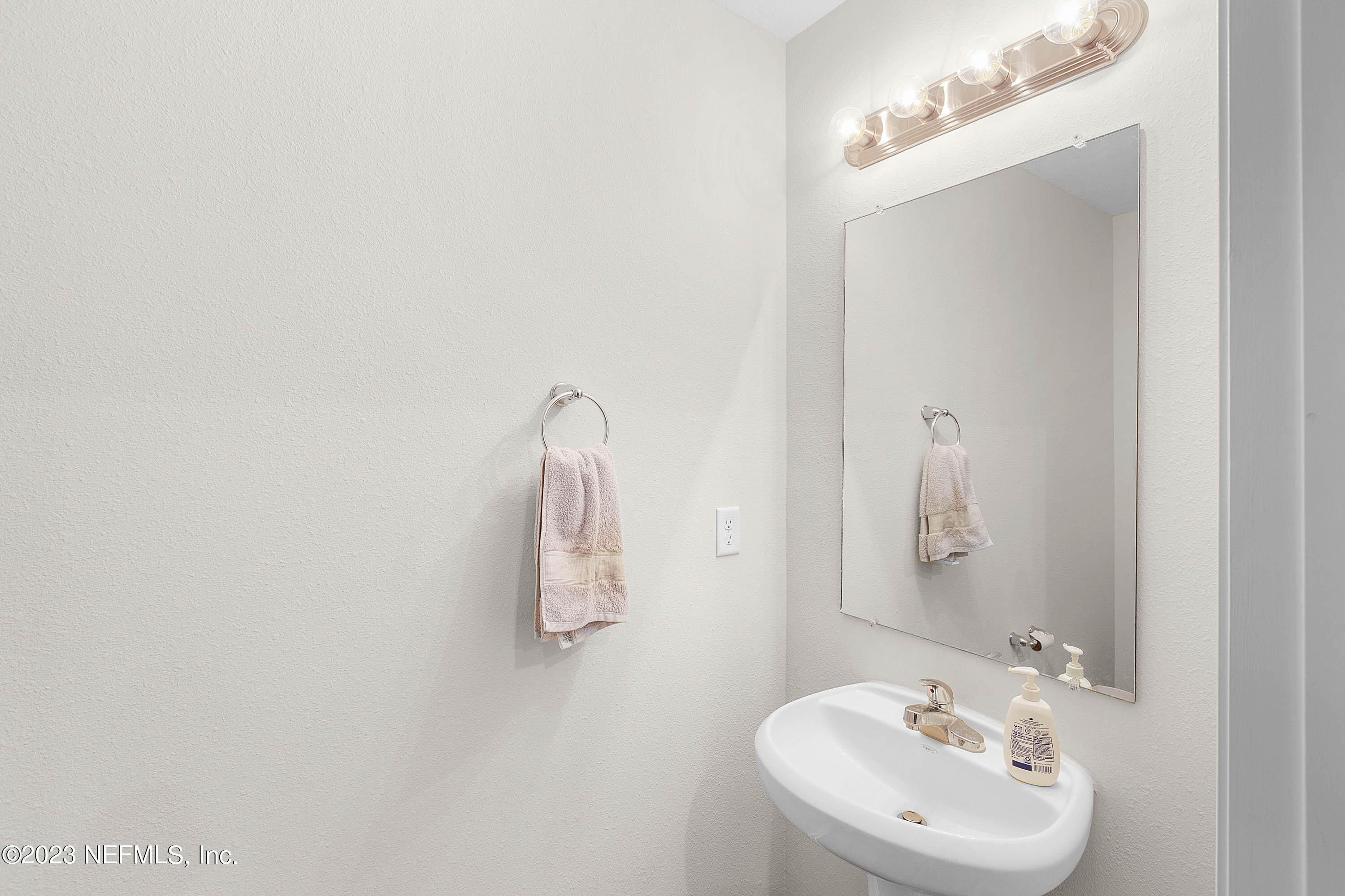 742 Talking Tree Drive Jacksonville, FL 32205 - Photo 4 of 23 Half Bath Downstairs