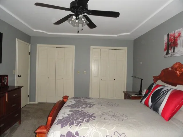 $369,900 | 519 Lancelot Drive, Liberty, MO 64068