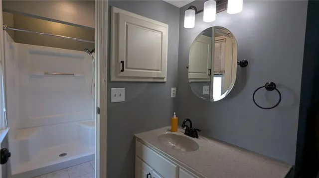 $369,900 | 519 Lancelot Drive, Liberty, MO 64068