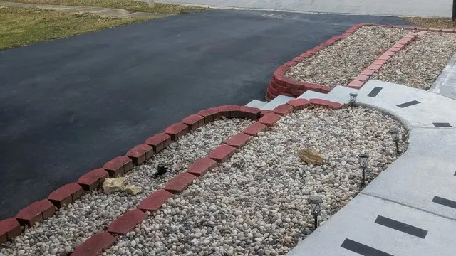 $369,900 | 519 Lancelot Drive, Liberty, MO 64068