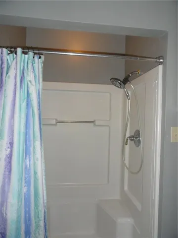 $390,000 | 519 Lancelot Drive, Liberty, MO 64068