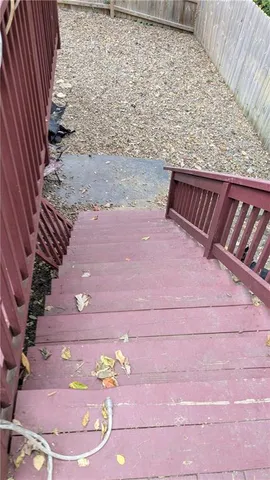 $369,900 | 519 Lancelot Drive, Liberty, MO 64068