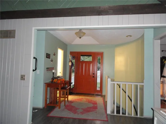 $390,000 | 519 Lancelot Drive, Liberty, MO 64068