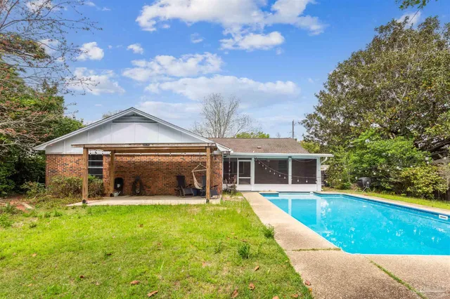 $339,900 | 4575 Balmoral Drive, Pensacola, FL 32504