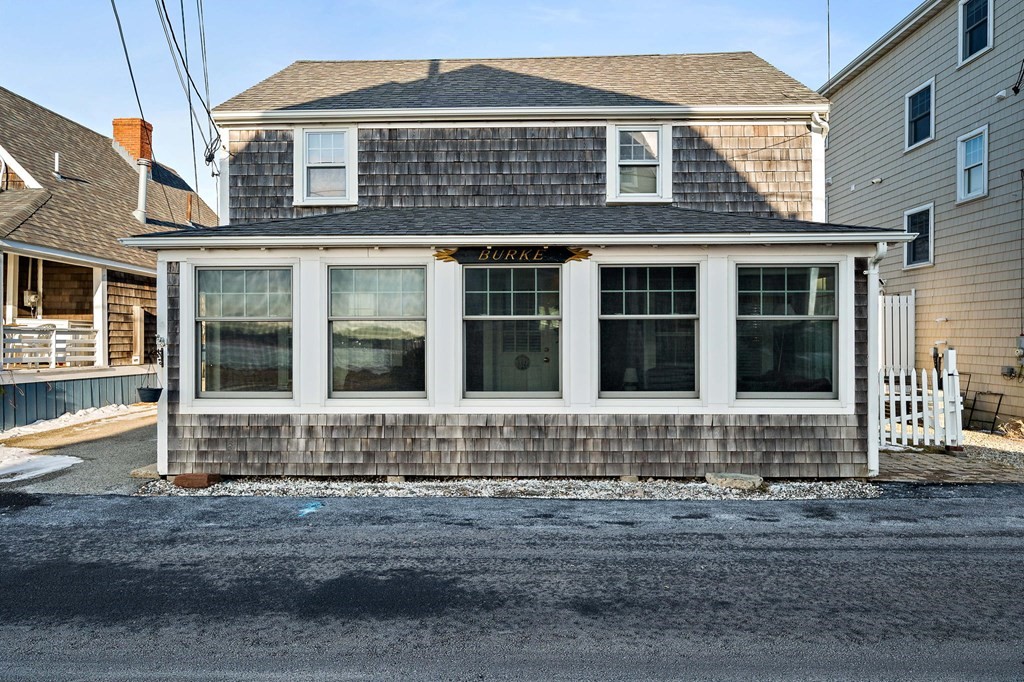 75 Lighthouse Road Scituate, MA 02066 - Photo 3 of 37