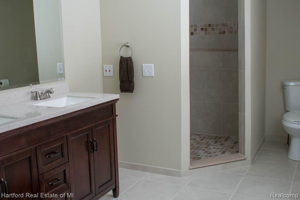 36430 Howard Road Farmington Hills, MI 48331 - Photo 20 of 43
