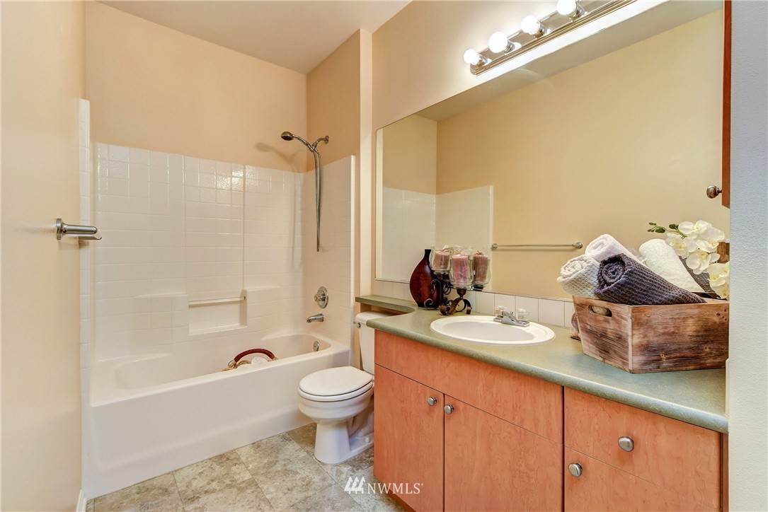 5100 Talbot Place South, Unit H Renton, WA 98055 - Photo 13 of 22 Gallery Image 13
