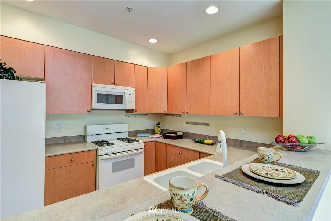 5100 Talbot Place South, Unit H Renton, WA 98055 - Photo 16 of 22 Gallery Image 16