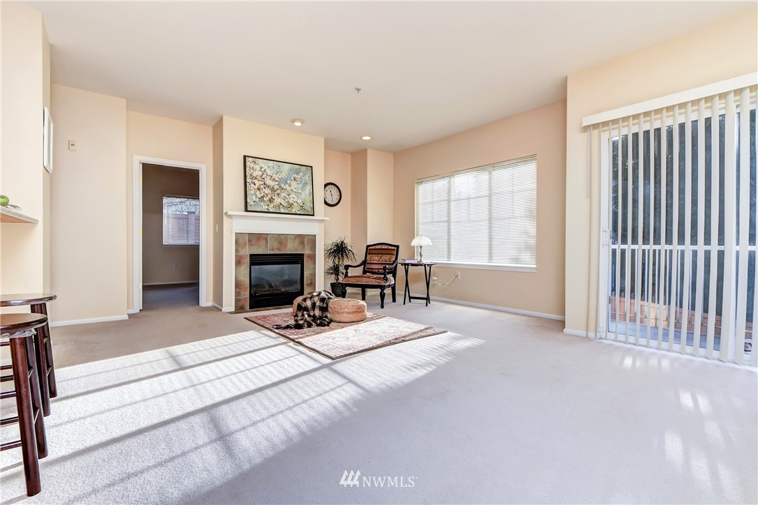 5100 Talbot Place South, Unit H Renton, WA 98055 - Photo 4 of 22 Gallery Image 4