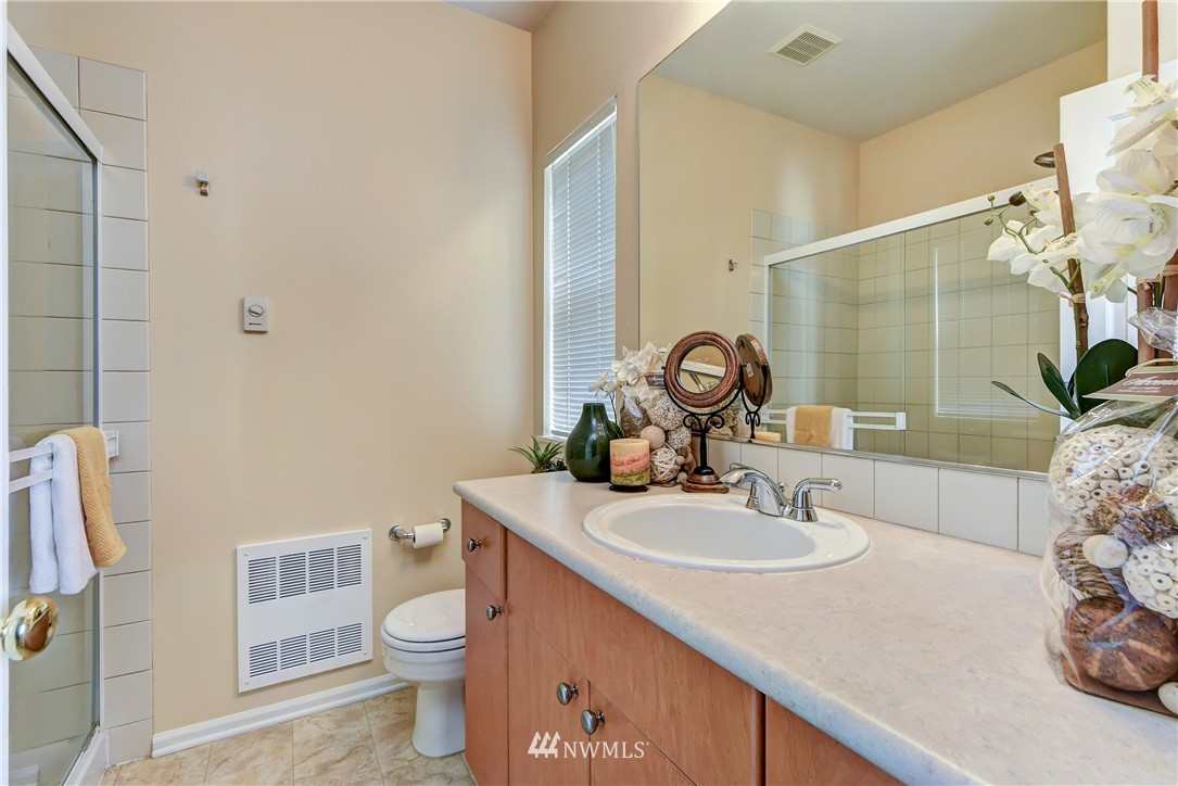 5100 Talbot Place South, Unit H Renton, WA 98055 - Photo 7 of 22 Gallery Image 7