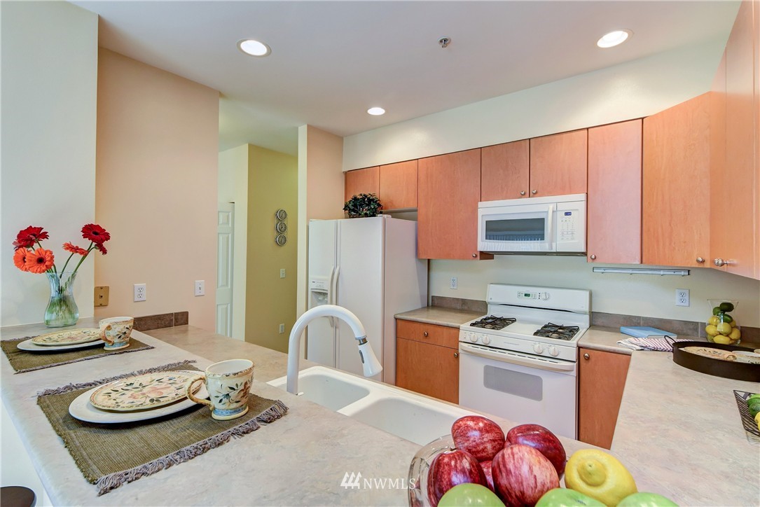 5100 Talbot Place South, Unit H Renton, WA 98055 - Photo 9 of 22 Gallery Image 9