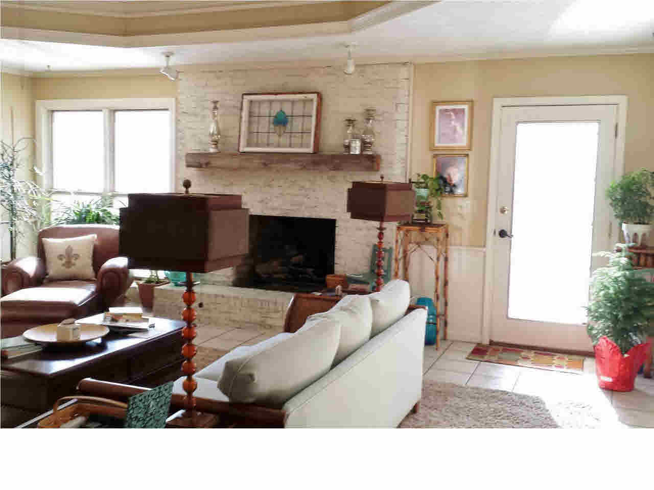 361 Clarkdell Road Canton, MS 39046 - Photo 8 of 33 2nd view of family room
