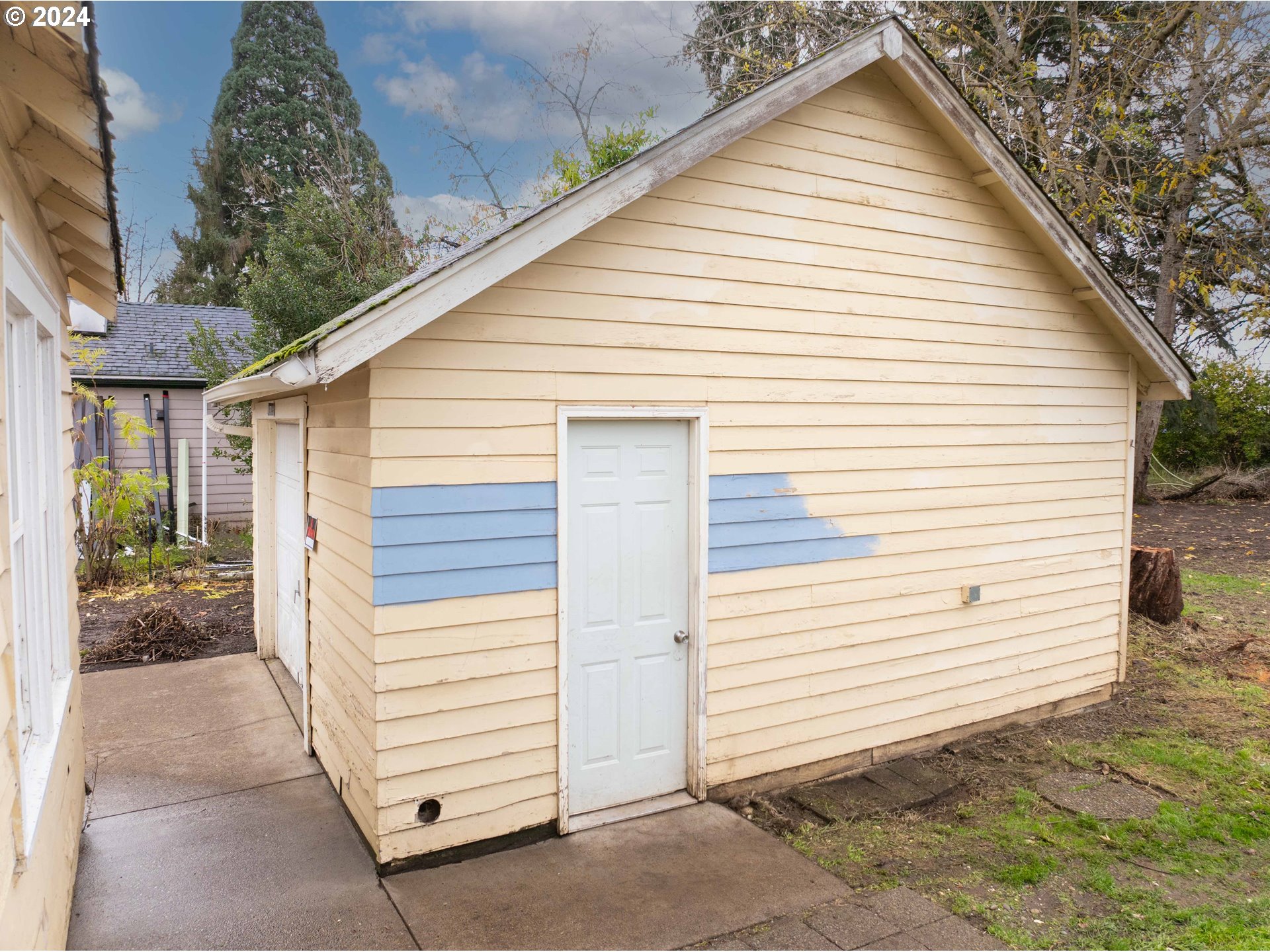 2947 Elmira Road Eugene, OR 97402 - Photo 21 of 29