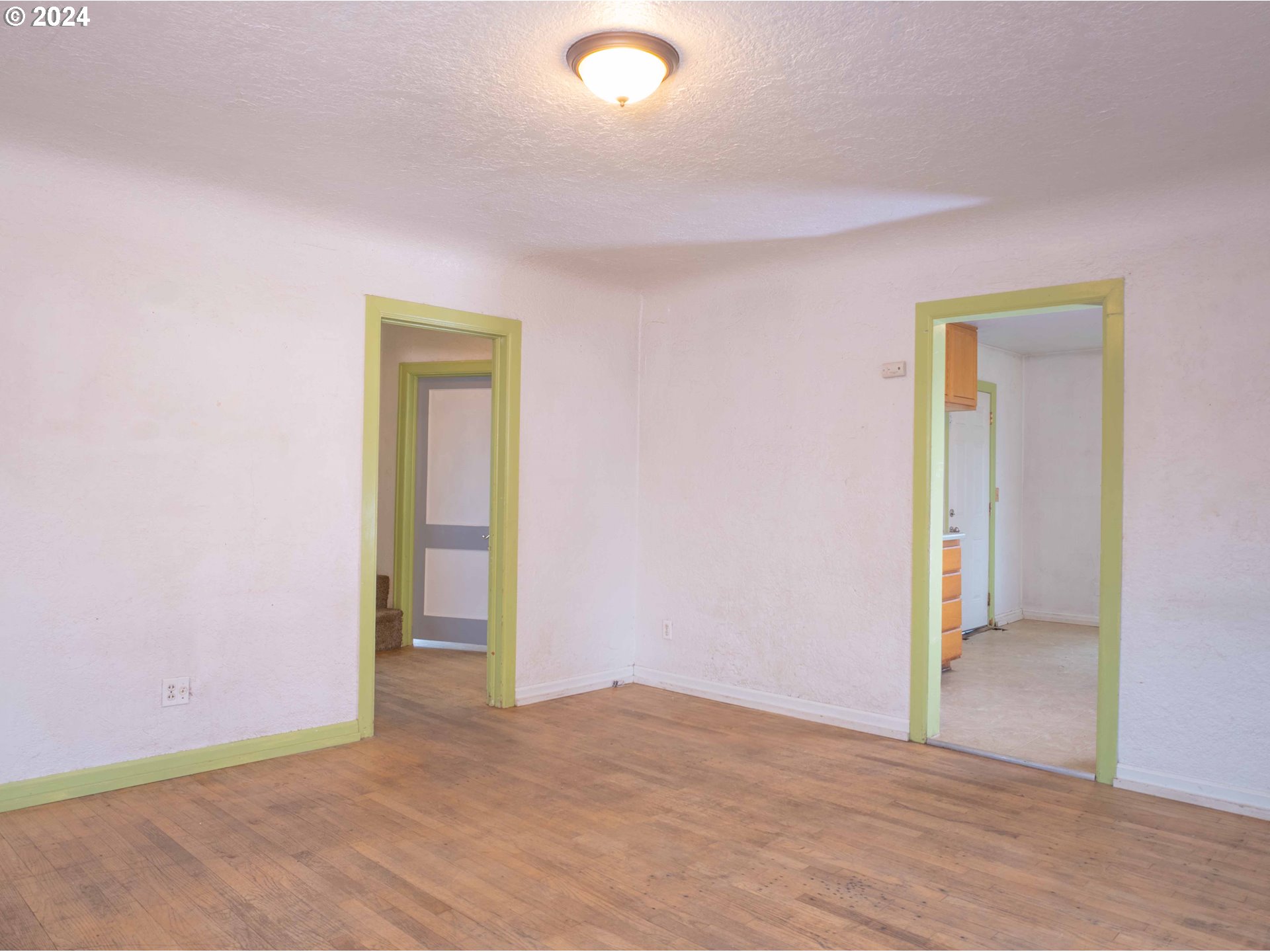 2947 Elmira Road Eugene, OR 97402 - Photo 5 of 29 a view of an empty room