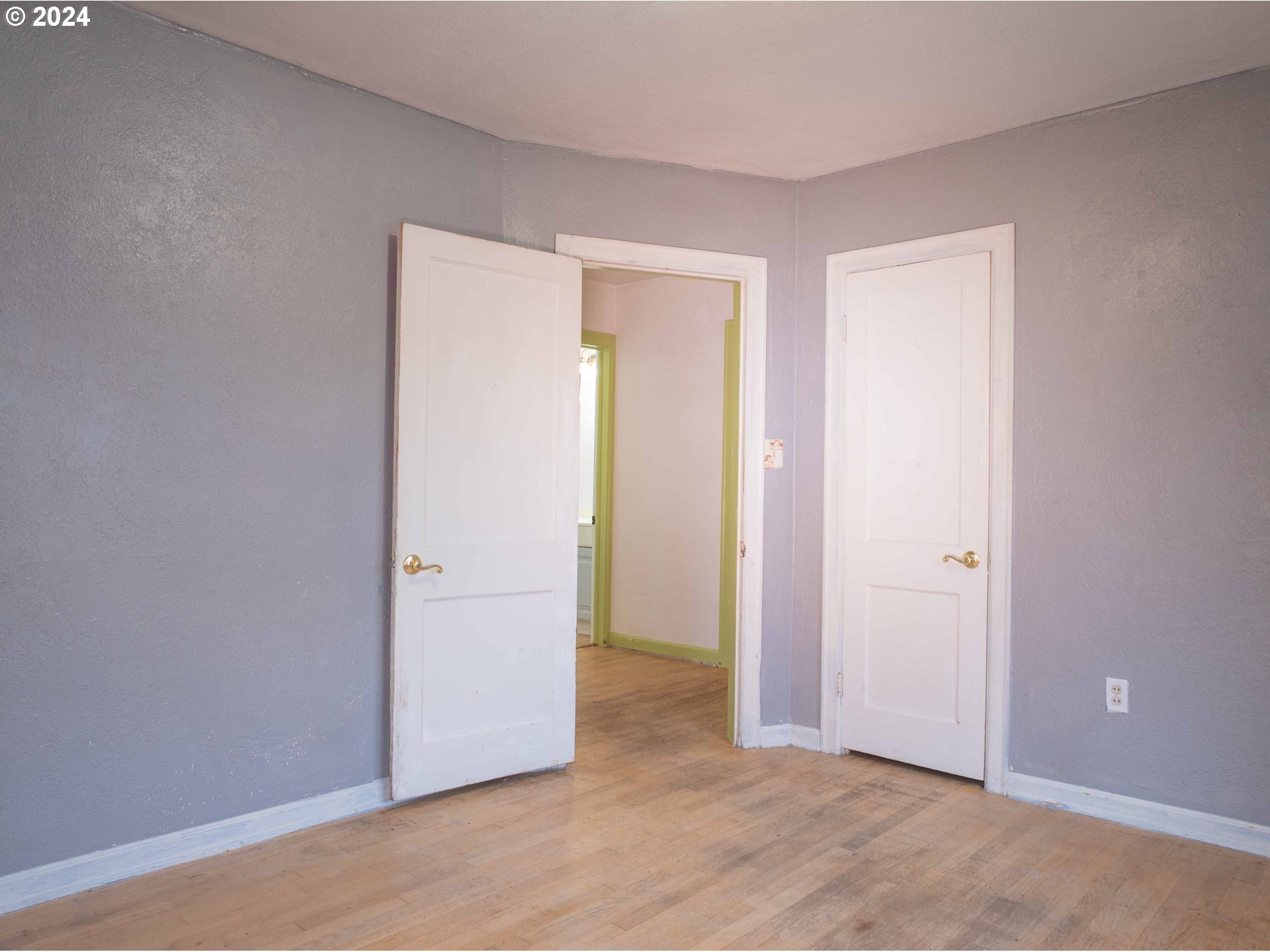 2947 Elmira Road Eugene, OR 97402 - Photo 7 of 29 an empty room with closet