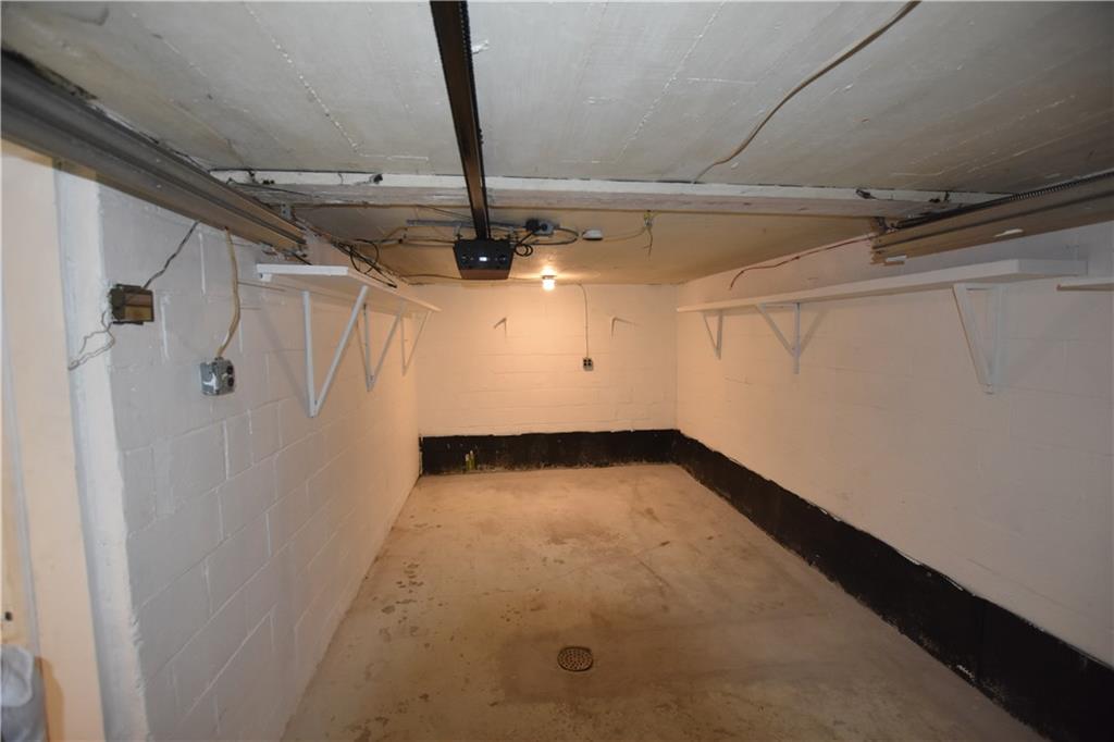1070 Jefferson Road Pittsburgh, PA 15235 - Photo 18 of 22 Gallery Image 18