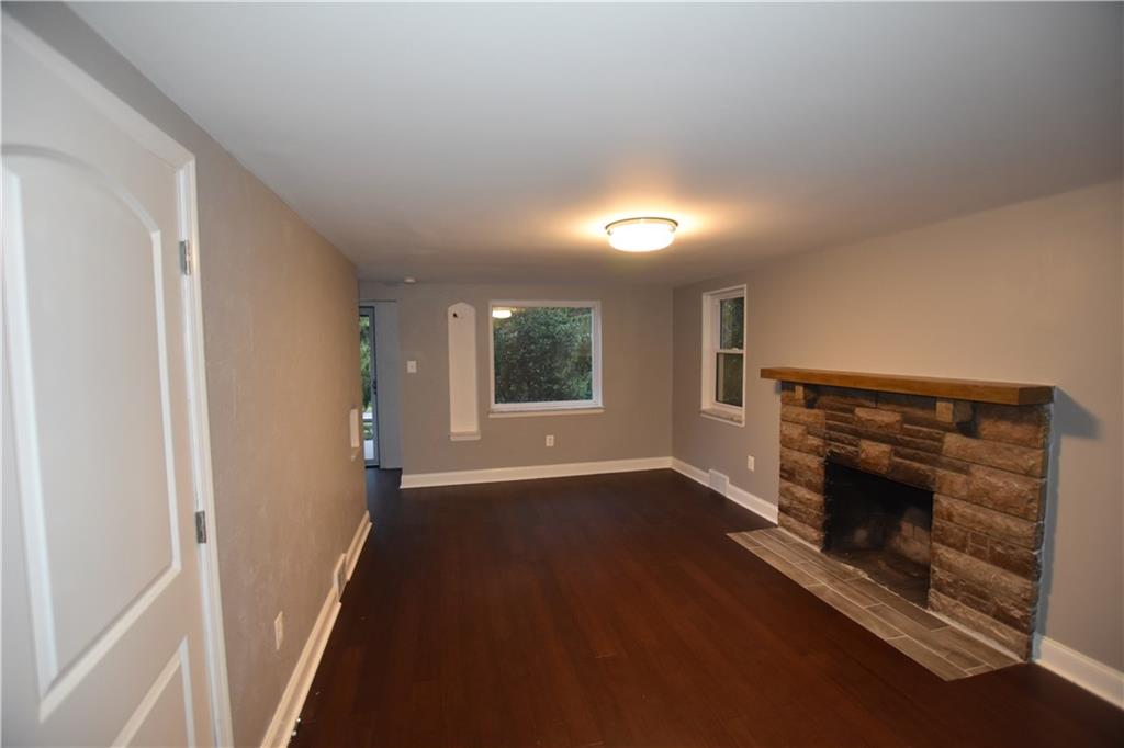 1070 Jefferson Road Pittsburgh, PA 15235 - Photo 3 of 22 Gallery Image 3