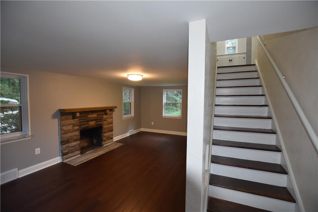 1070 Jefferson Road Pittsburgh, PA 15235 - Photo 4 of 22 Gallery Image 4