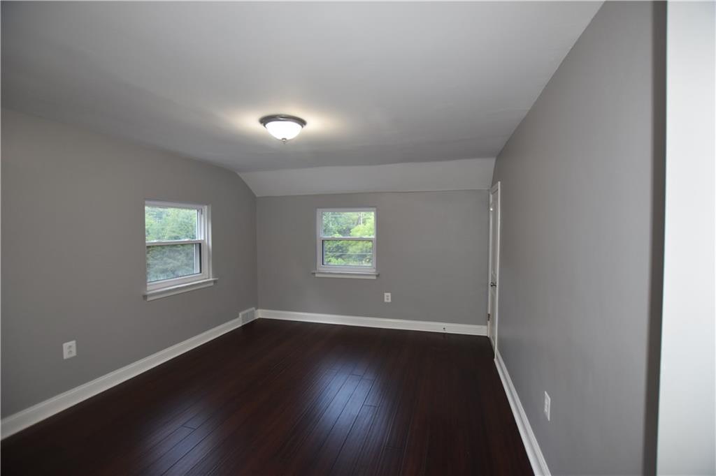 1070 Jefferson Road Pittsburgh, PA 15235 - Photo 10 of 22 Gallery Image 10