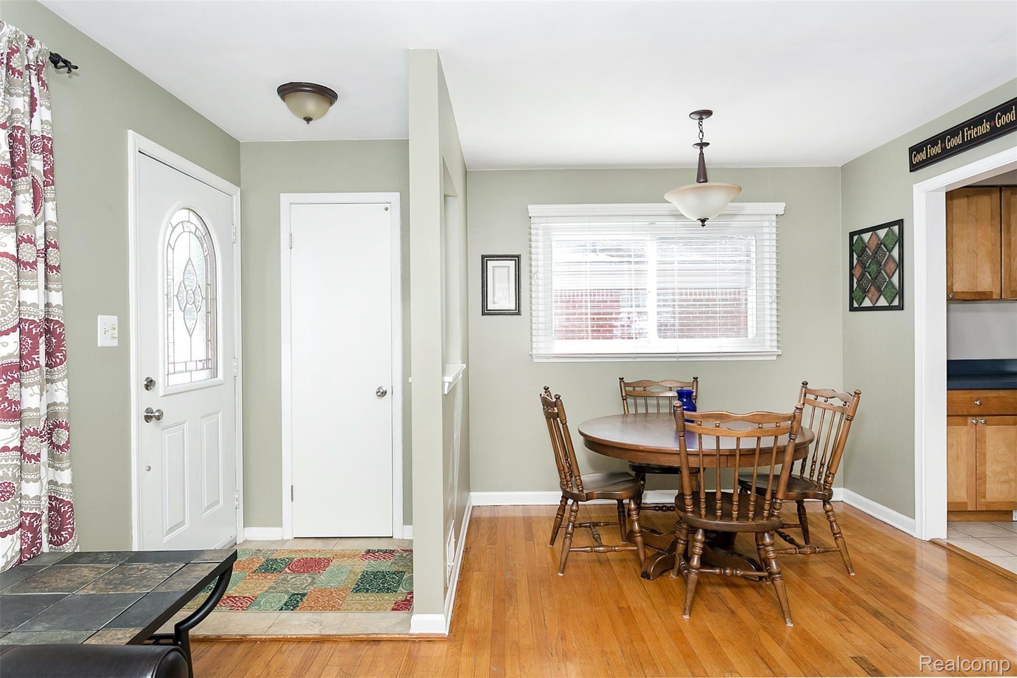 8955 Henry Ruff Road Livonia, MI 48150 - Photo 5 of 32 Henry Ruff-8.jpg