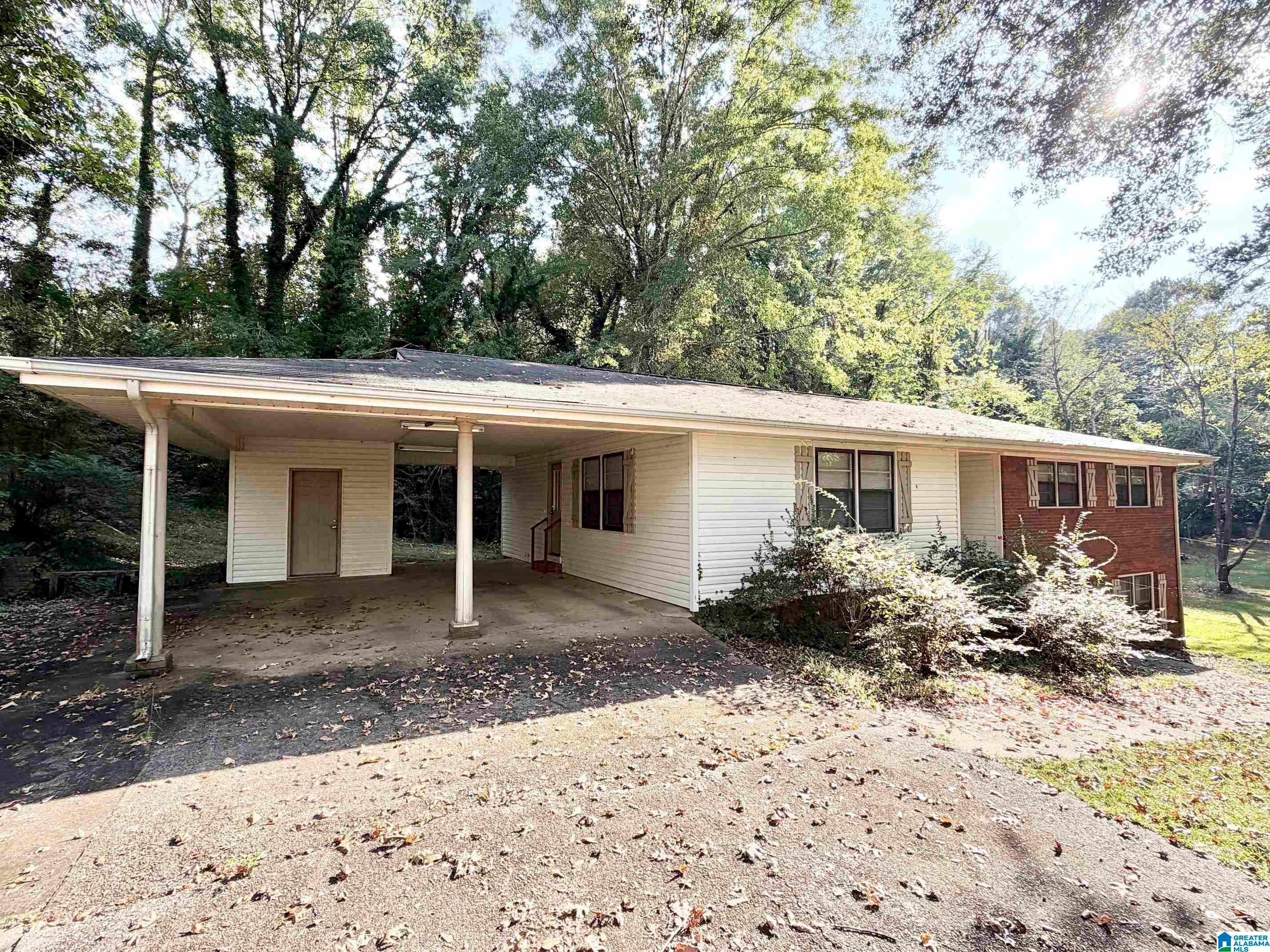 202 Riggs Street Southwest Jacksonville, AL 36265 - Photo 2 of 31 Gallery Image 2