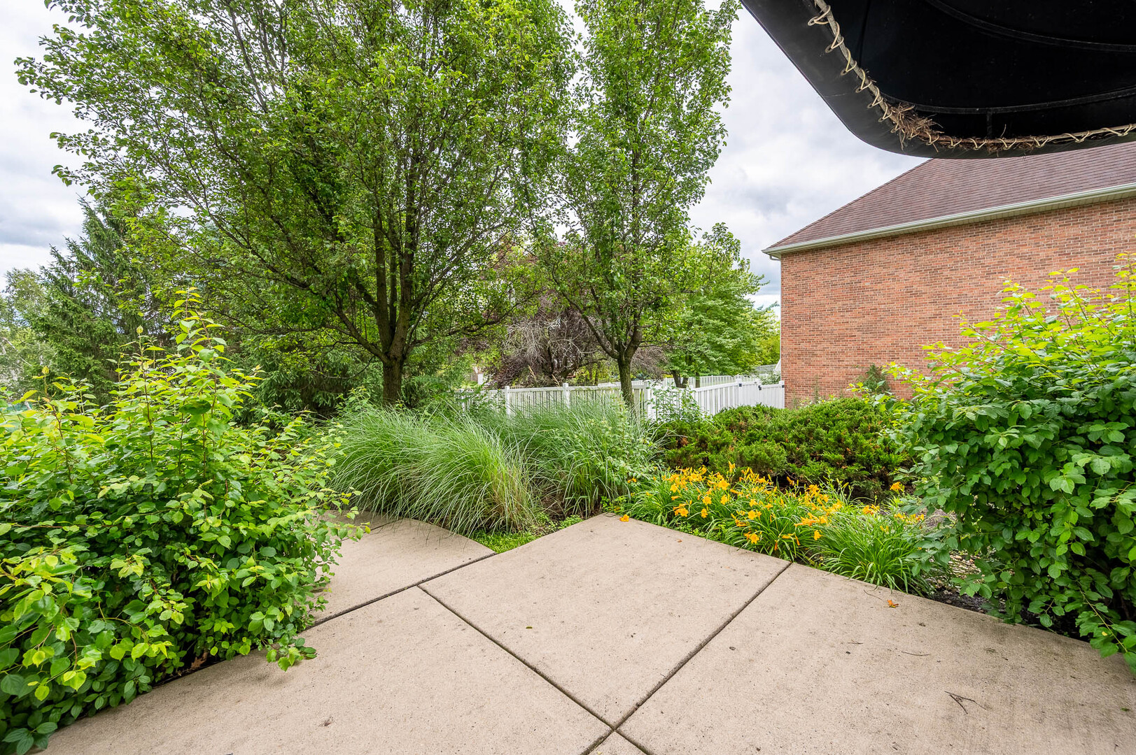 1295 Hunters Ridge West Hoffman Estates, IL 60192 - Photo 29 of 32 Gallery Image 29