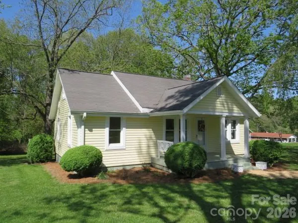 $285,000 | 736 Country Club Drive, State Road, NC 28676