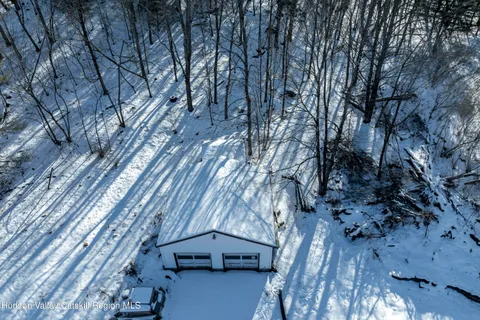 a house view with a yard