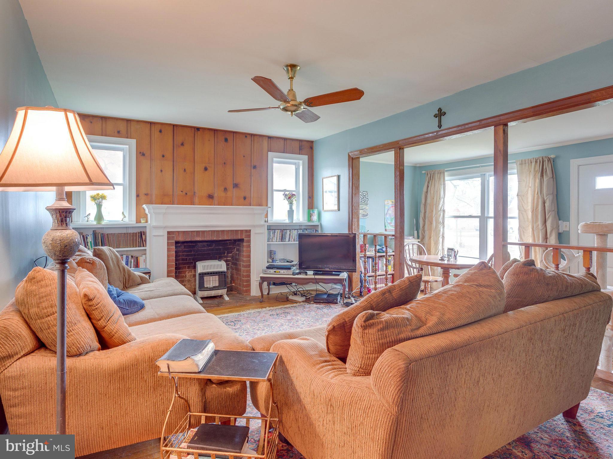 300 Rumford Road Fredericksburg, VA 22405 - Photo 10 of 30 Family Room