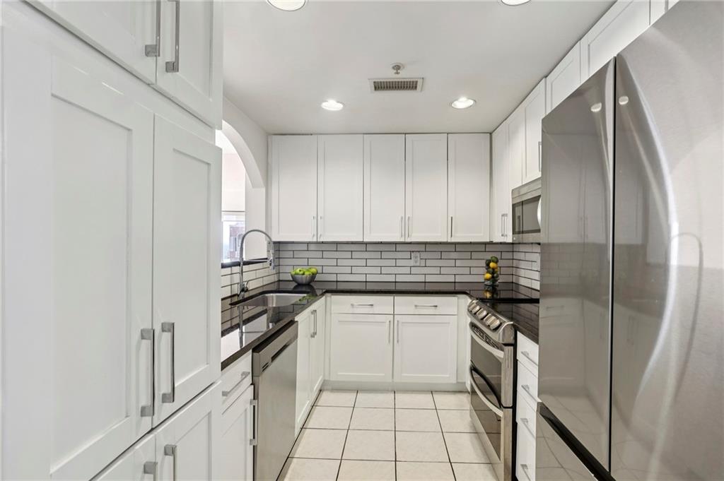 3475 Oak Valley Road Northeast, Unit 1580 Atlanta, GA 30326 - Photo 17 of 64