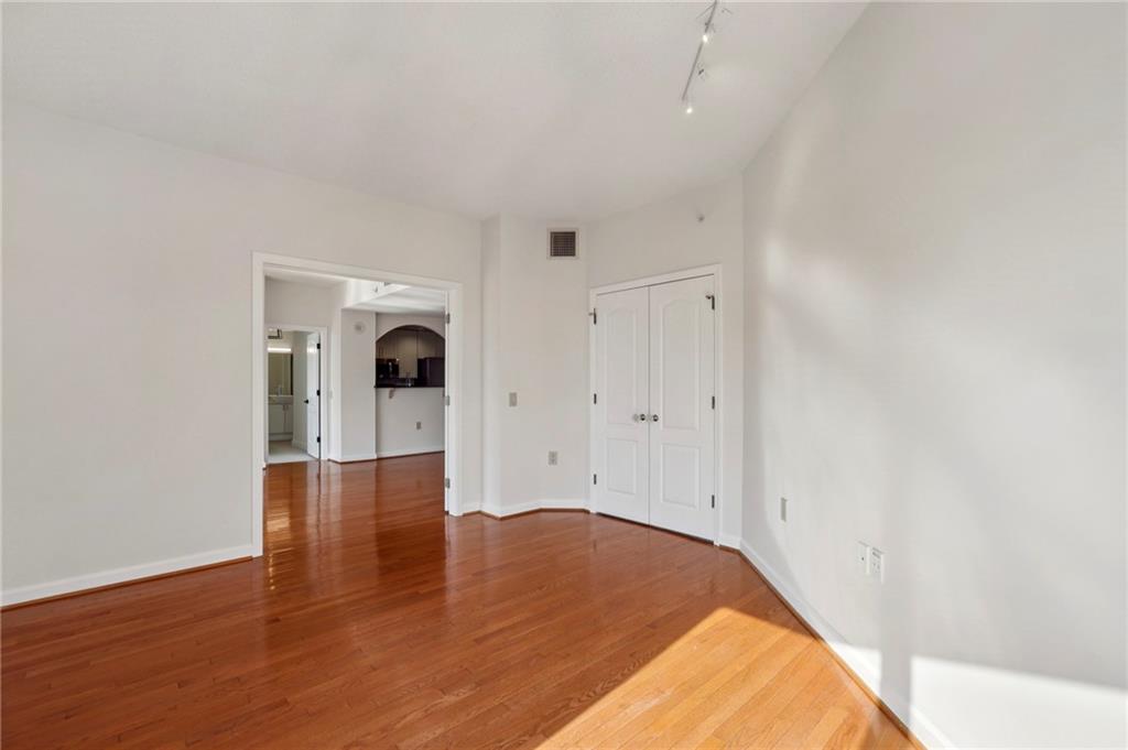 3475 Oak Valley Road Northeast, Unit 1580 Atlanta, GA 30326 - Photo 35 of 64